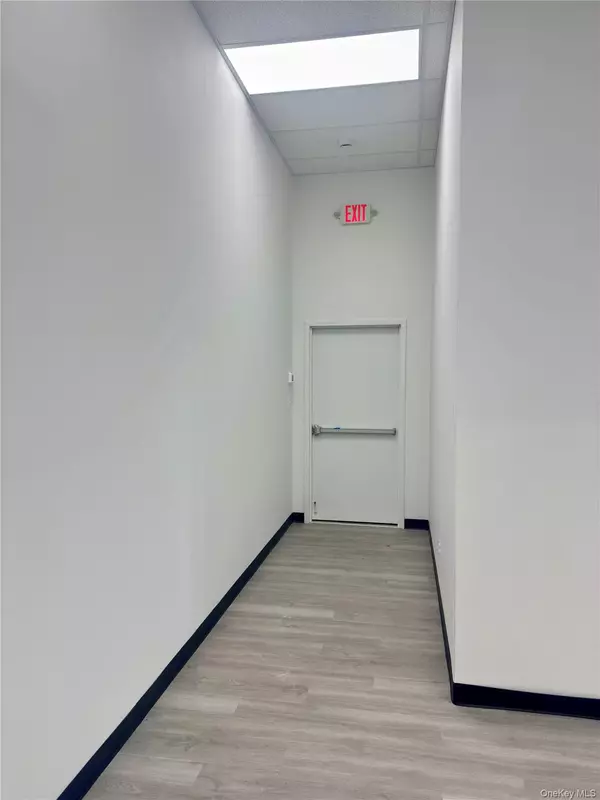 Hempstead, NY 11550,283 Clinton ST