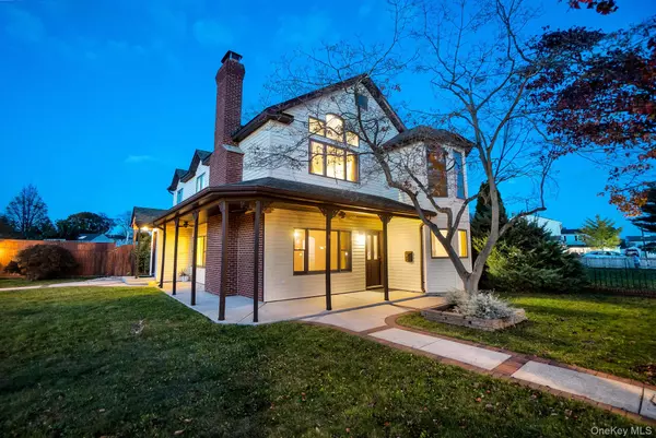 Bethpage, NY 11714,8 Pearl ST