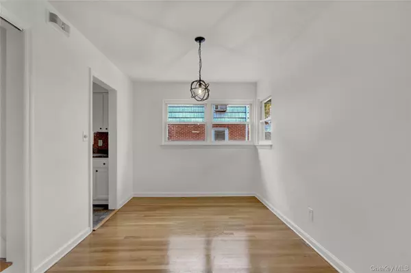 Garden City South, NY 11530,330 Harvard RD #Whole House