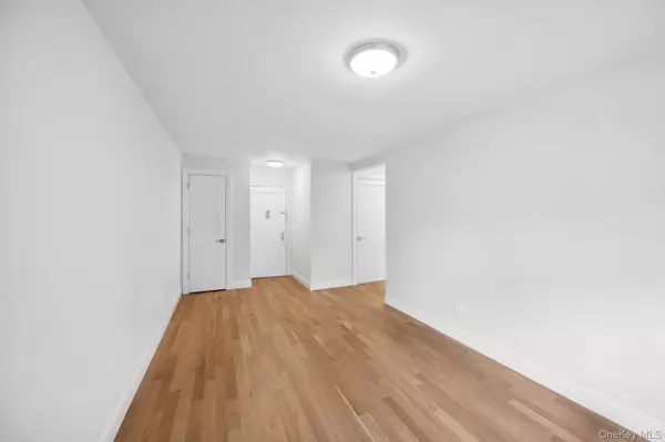 Bronxville, NY 10708,18 Palmer AVE #6