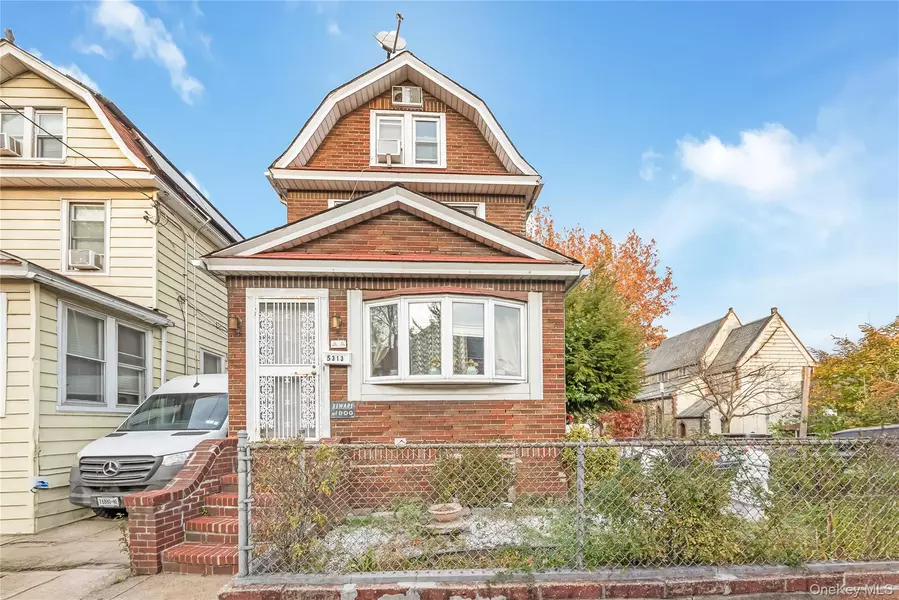 53-13 Seabury ST, Elmhurst, NY 11373