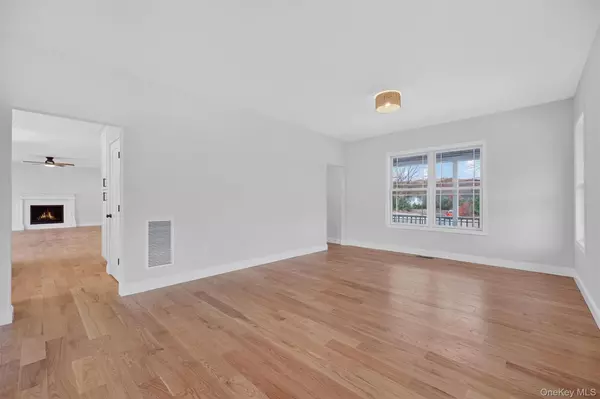 Lagrangeville, NY 12540,32 Meadow View CT