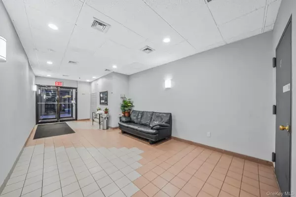 Bayside, NY 11361,213-02 42nd AVE #2A