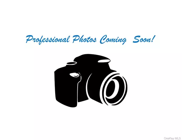 Merrick, NY 11566,2848 Clubhouse RD