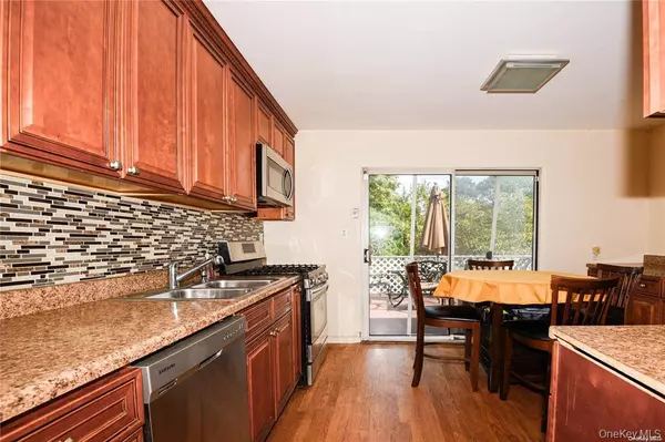 Deer Park, NY 11729,29 Andover Drive Andover DR #29