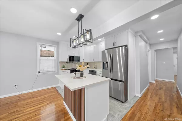 Saint Albans, NY 11412,11942 189th ST