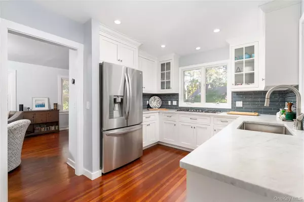 Southold, NY 11971,2070 Cedar DR