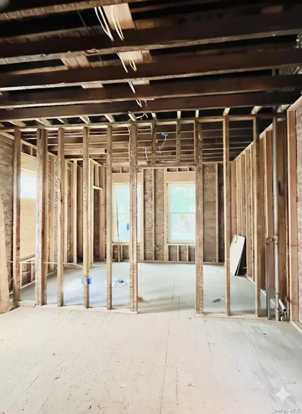 157 Johnston ST, Newburgh, NY 12550