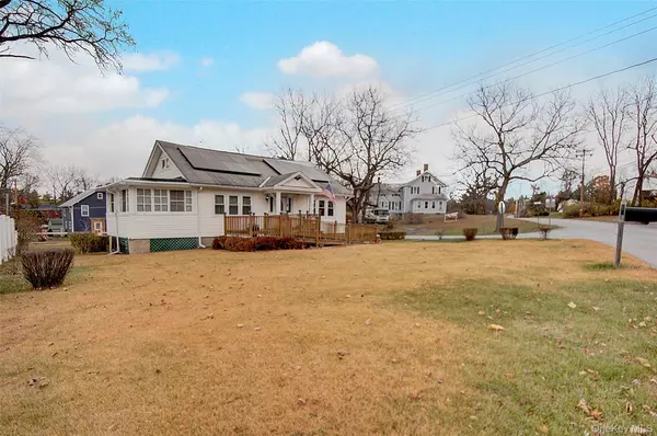 Poughkeepsie, NY 12603,85 Overocker RD