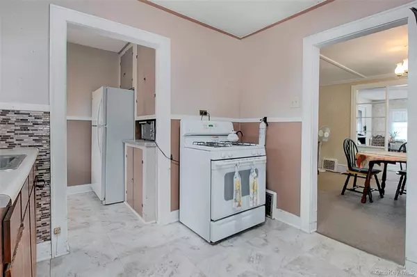 Poughkeepsie, NY 12603,85 Overocker RD