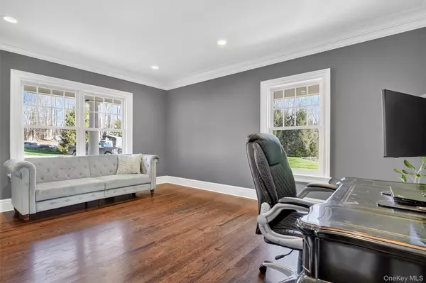 Bedford, NY 10549,117 Chestnut Ridge RD