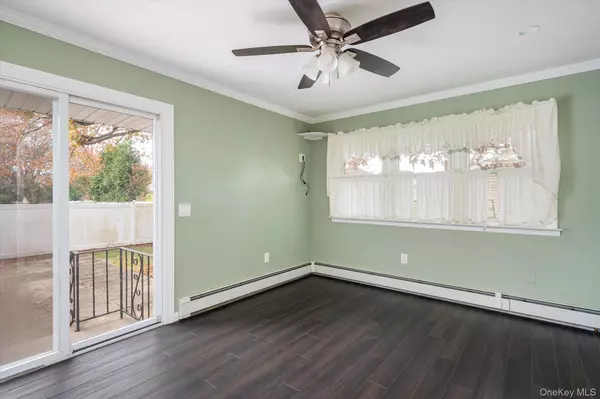 Farmingdale, NY 11735,17 Evans AVE