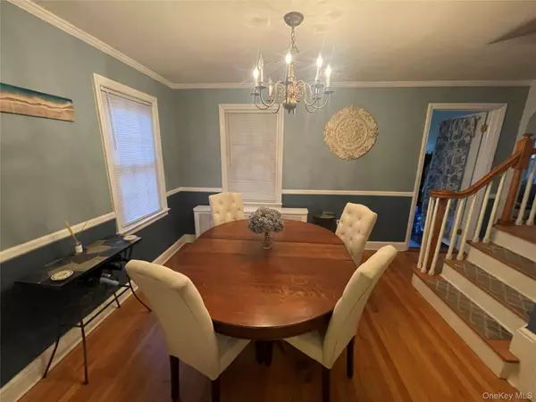 Amityville, NY 11701,55 Robbins AVE