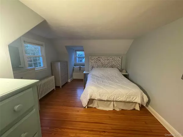 Amityville, NY 11701,55 Robbins AVE