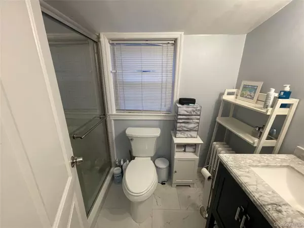 Amityville, NY 11701,55 Robbins AVE