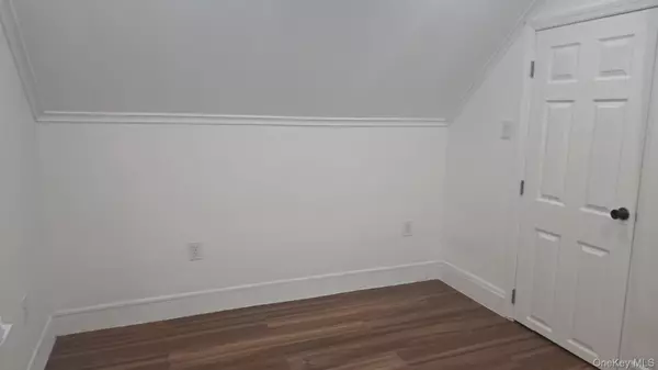 New Rochelle, NY 10801,222 Lockwood AVE