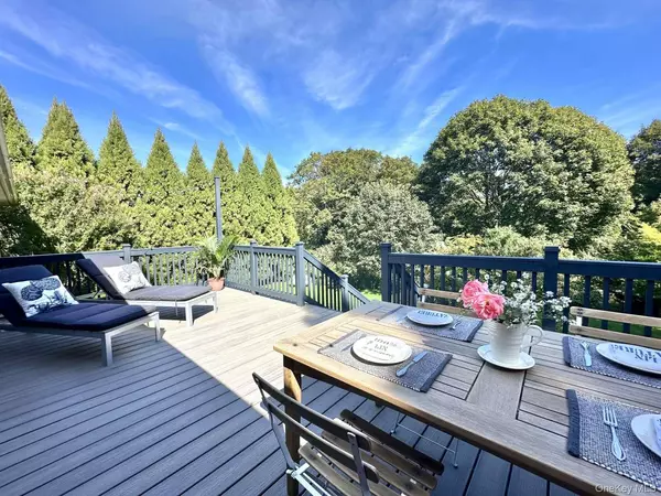 Mattituck, NY 11952,4660 Deep Hole DR