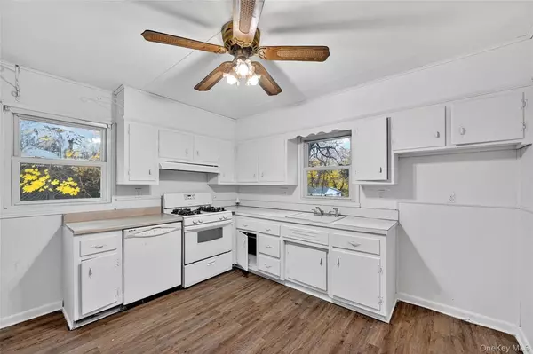 Spring Valley, NY 10977,106 E Eckerson RD