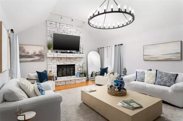 Hampton Bays, NY 11946,5 Bay Woods DR