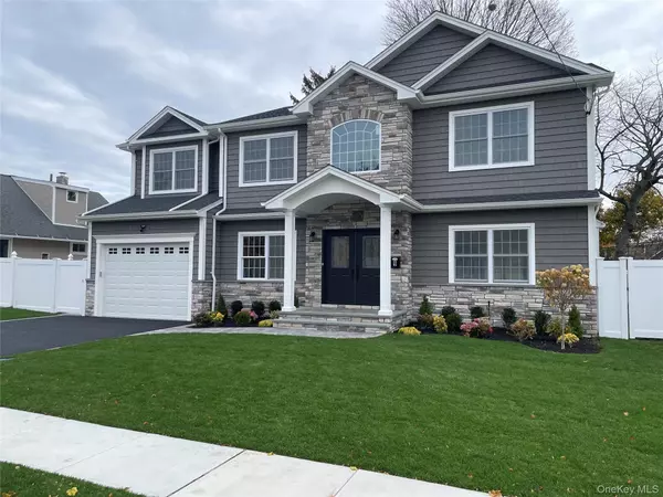 Hicksville, NY 11801,9 Briggs ST