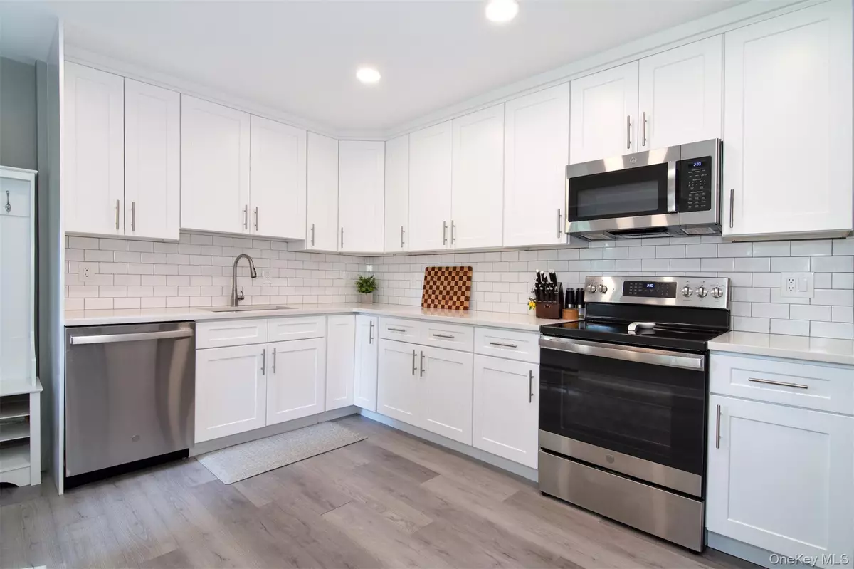 Irvington, NY 10533,140 N Broadway #OT-24