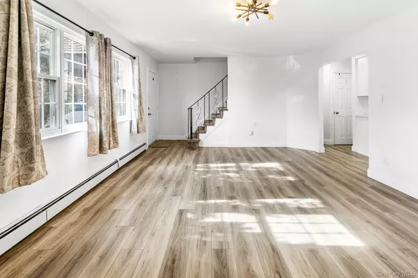 Bohemia, NY 11716,923 Church ST #921