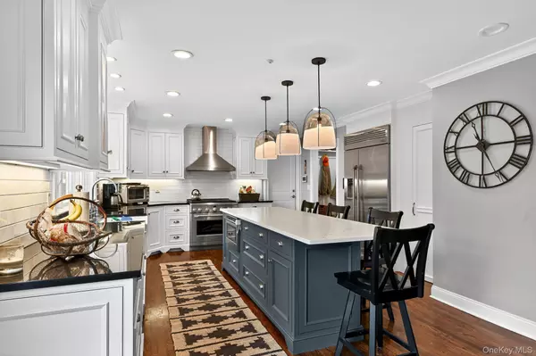 North Salem, NY 10560,14 Deer Run CT