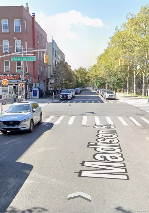 Brooklyn, NY 11221,475 Madison ST