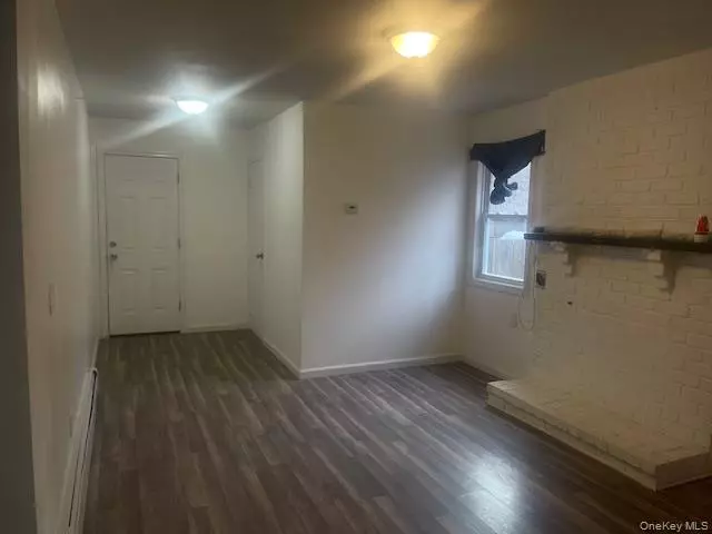 66 Van Buren ST, Mastic, NY 11950