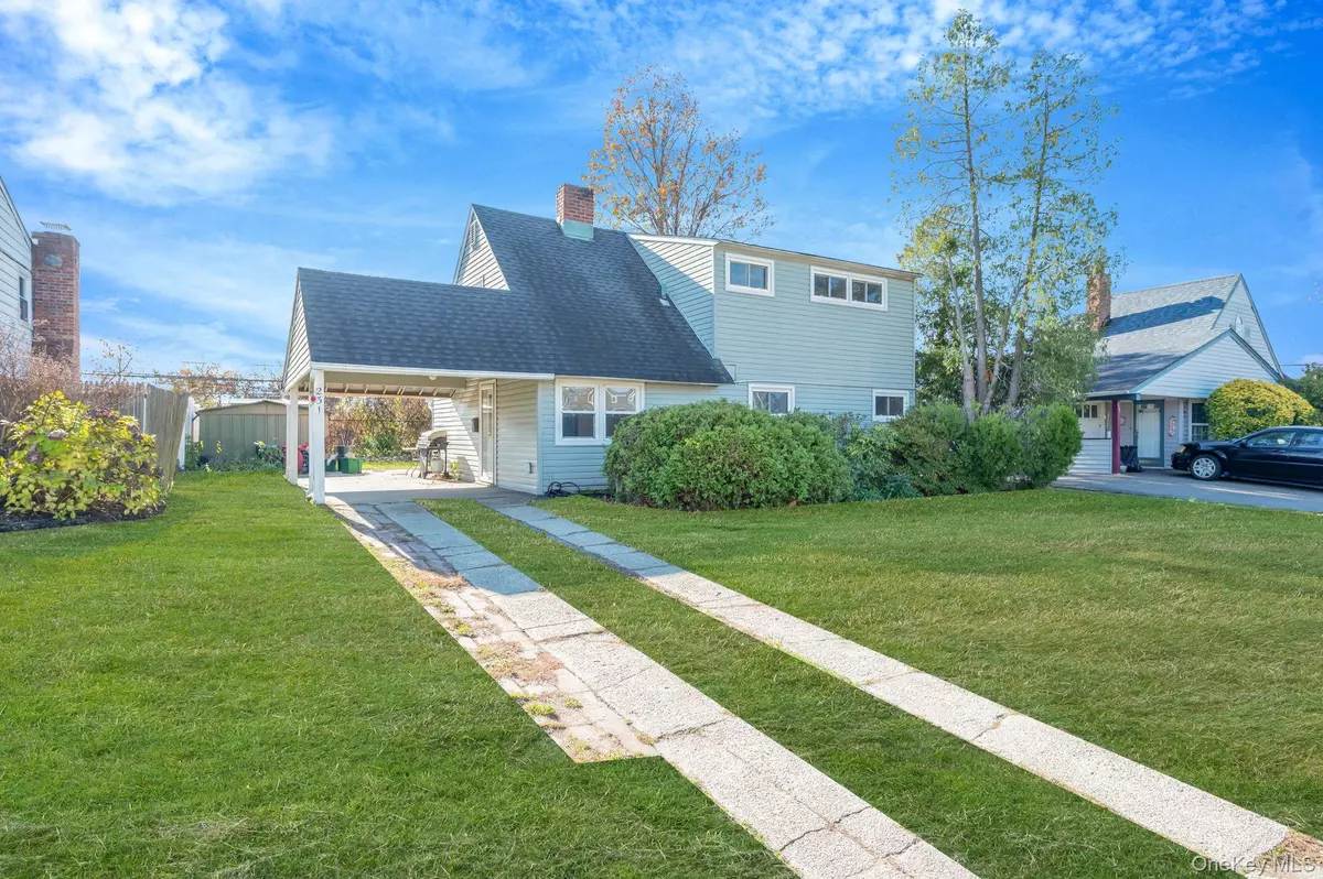 Levittown, NY 11756,231 Blacksmith RD