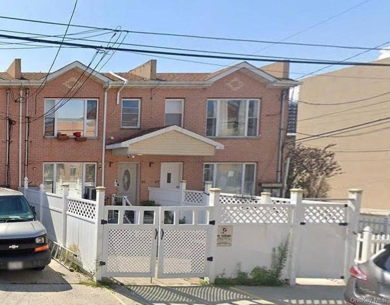 175 Beach 29th ST, Far Rockaway, NY 11691