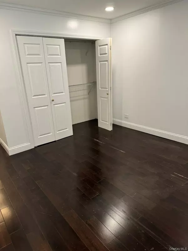 College Point, NY 11356,1838 120 ST