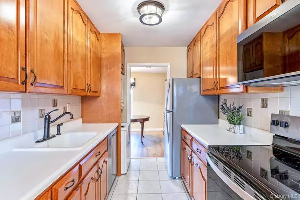 Saint James, NY 11780,705 Cabot CT