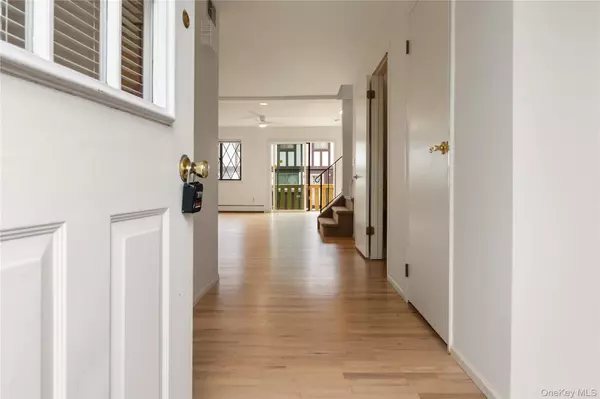 Pomona, NY 10970,117 Buckingham CT