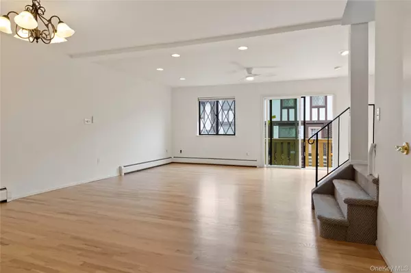 Pomona, NY 10970,117 Buckingham CT