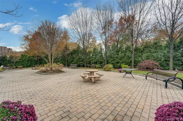 Bronx, NY 10468,1 Fordham Hill OVAL #12C