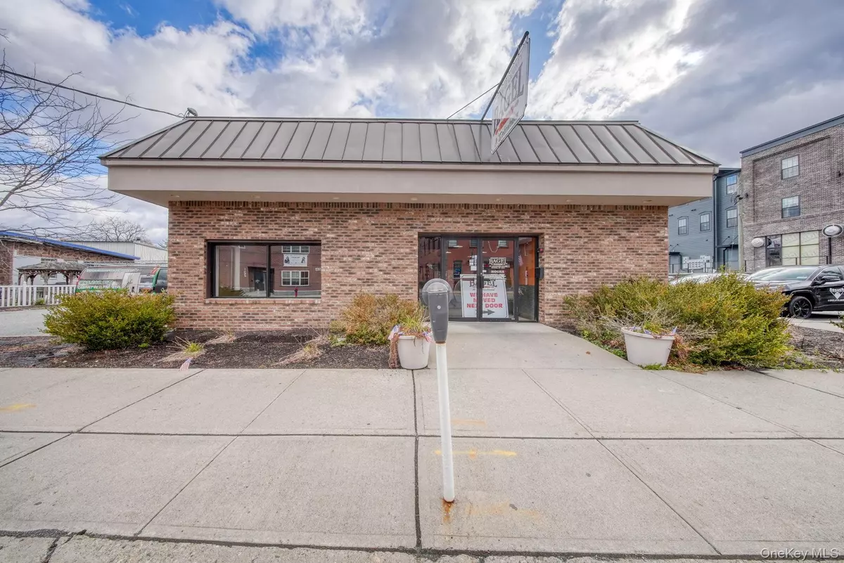 Goshen, NY 10924,151 Greenwich AVE