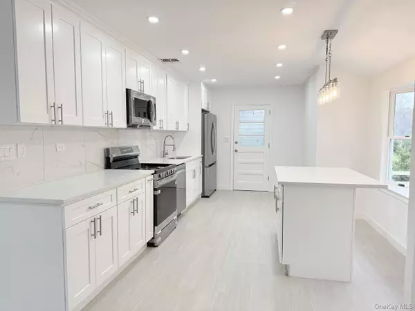 741 Ocean AVE, Bohemia, NY 11716