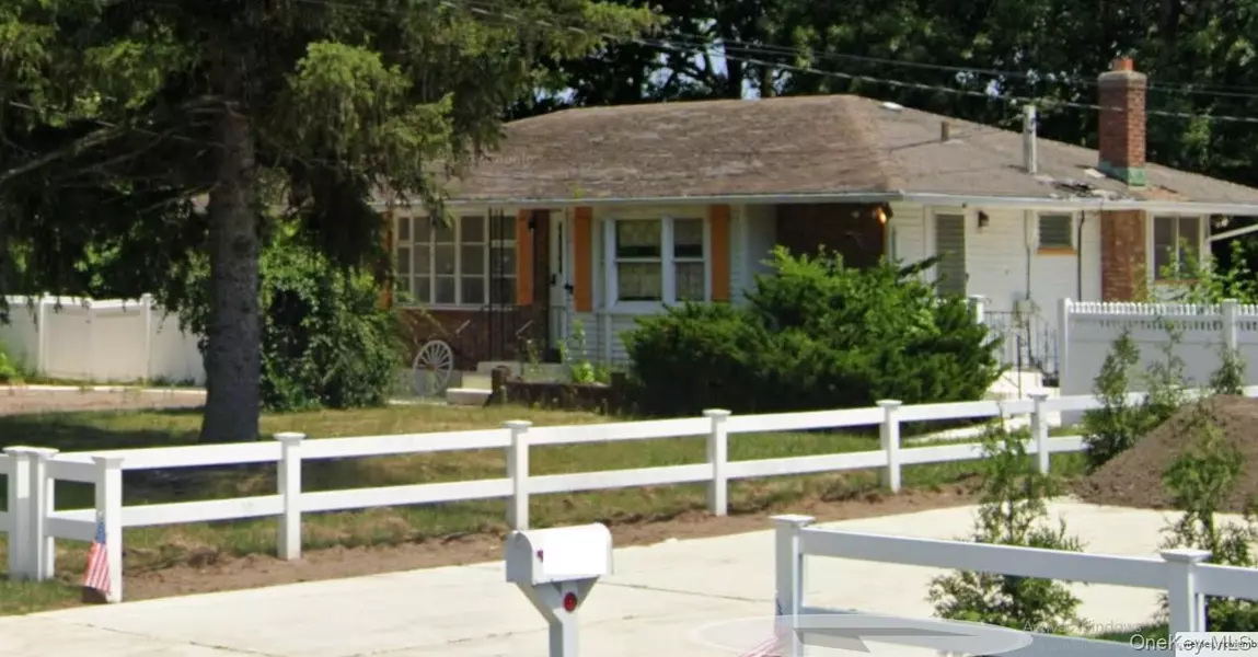 741 Ocean AVE, Bohemia, NY 11716