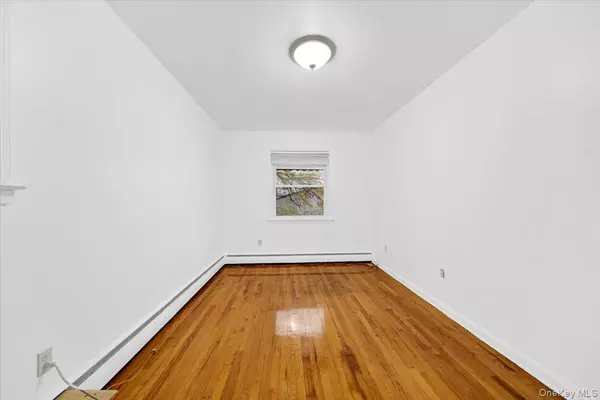 Bronx, NY 10465,251 Buttrick AVE