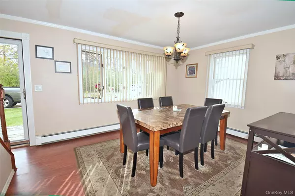 North Babylon, NY 11703,529 Lombard ST