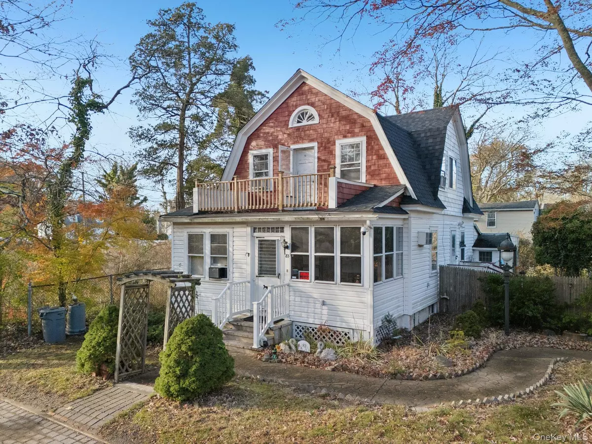 Mastic Beach, NY 11951,83 Elm RD