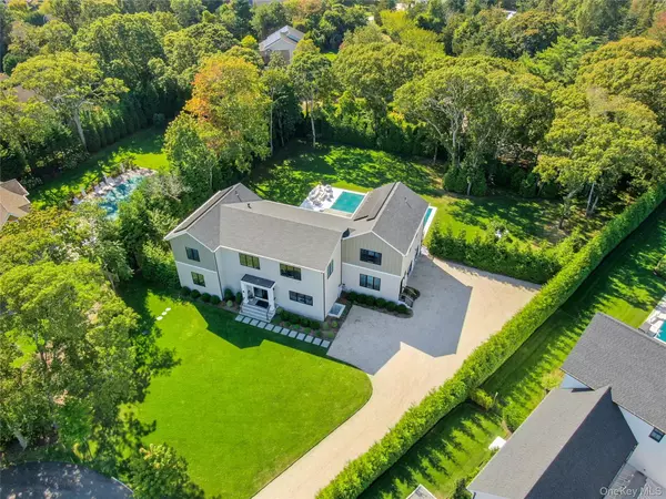 Quogue, NY 11959,4 Piperwoods LN