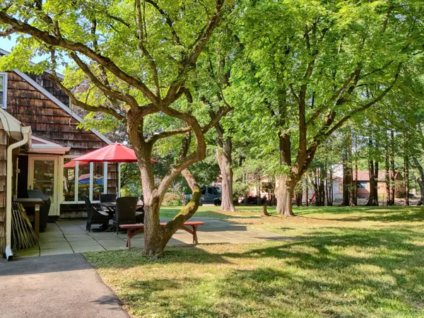 Montebello, NY 10901,10 LINDA DR