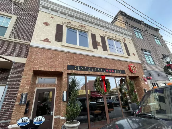 417 New York Avenue #2B, Huntington, NY 11743