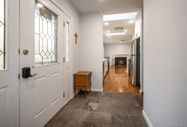 Croton-on-hudson, NY 10520,72 Old Post RD