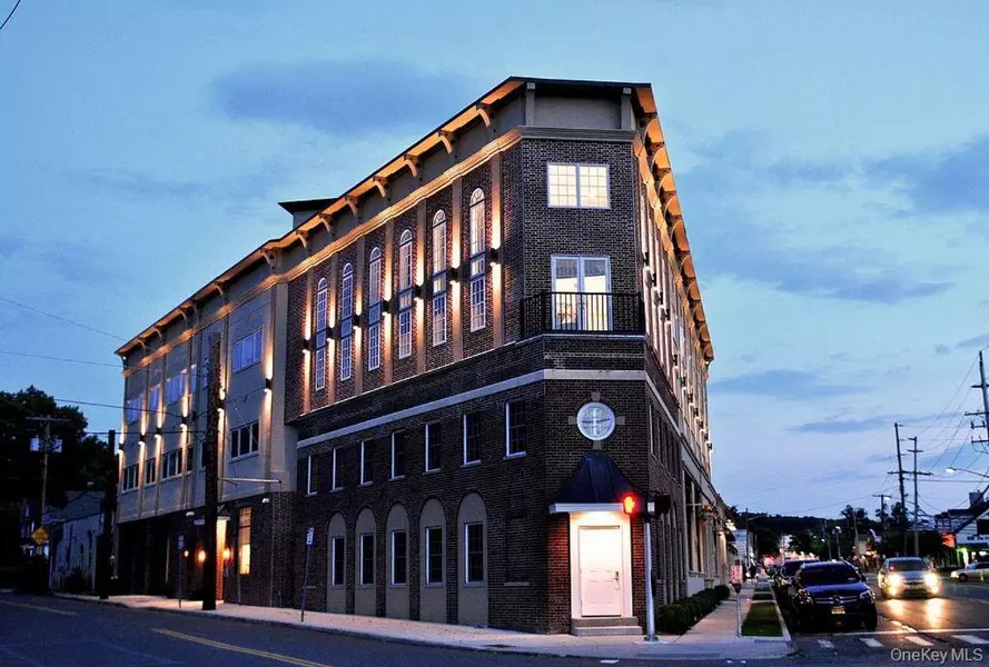 226 New York AVE #302, Huntington, NY 11743