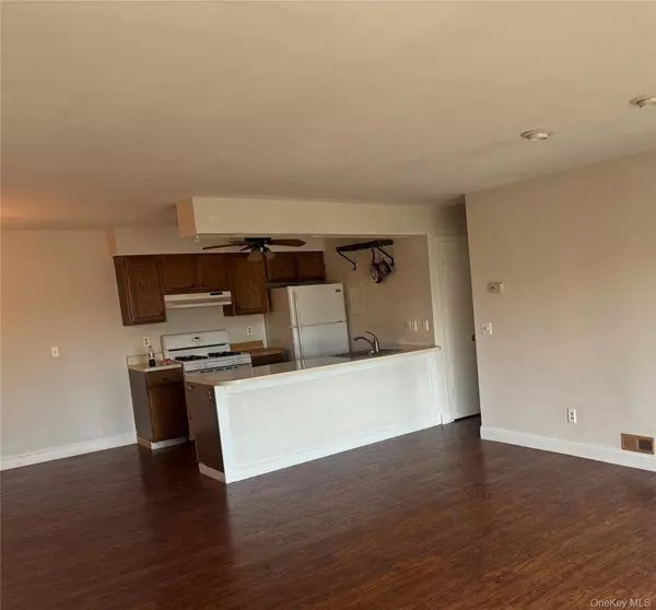 Warwick, NY 10990,11 The Rise