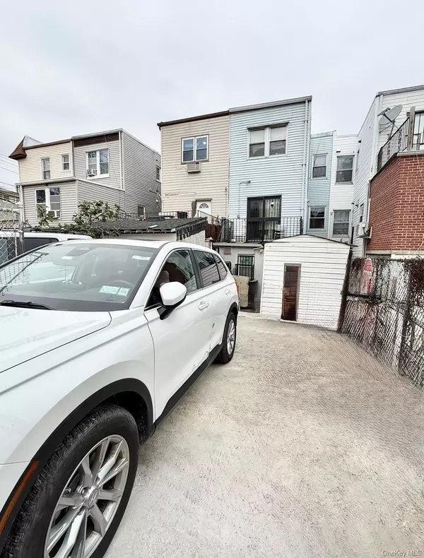 Corona, NY 11368,98-08 Alstyne AVE