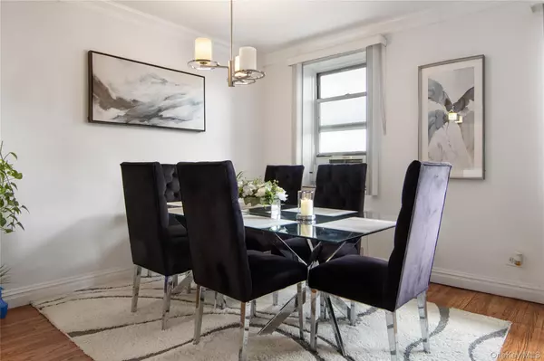 Bronx, NY 10463,609 Kappock ST #8G